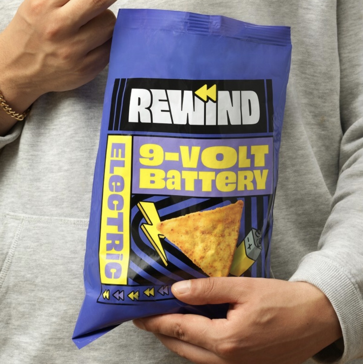 Superlimited Edition: De Rewind 9V Battery chips!